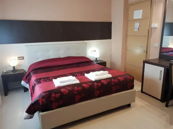 Hotel Colombo Main image