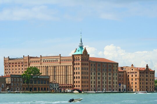 Tour image 9